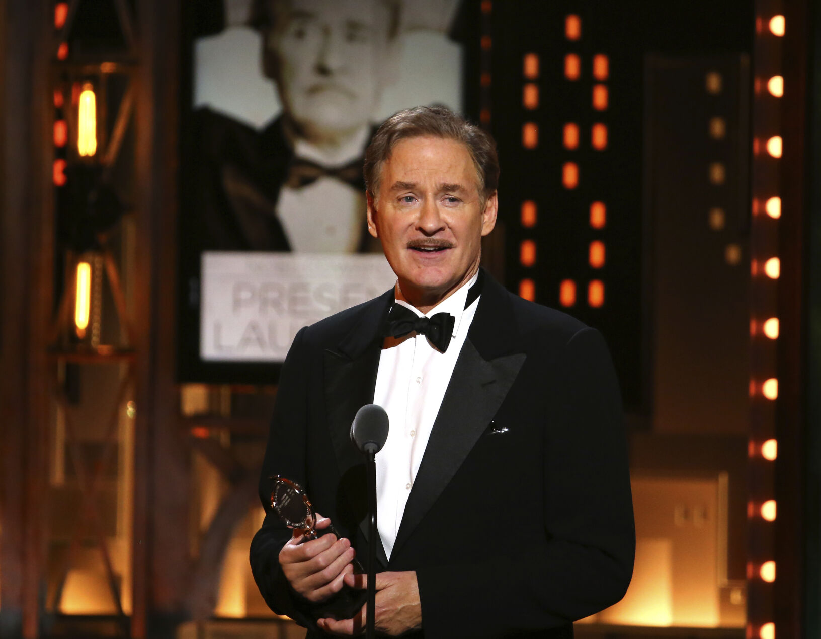 Kevin Kline